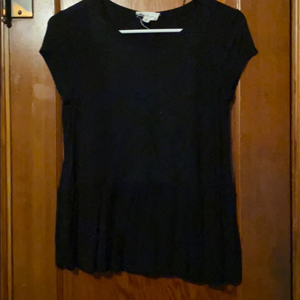 Adorable black short sleeve blouse